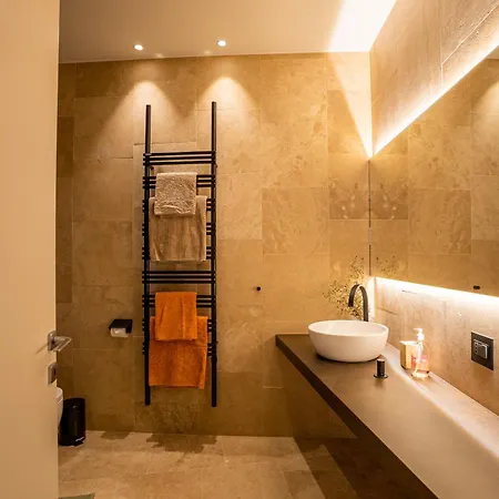 Aedrian's Loft. Boutique With Private Terrace In The Center Of Apartment Rome